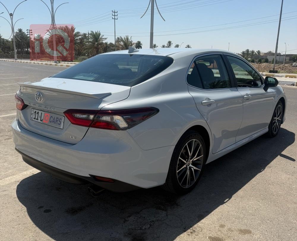 تۆیۆتا کامری